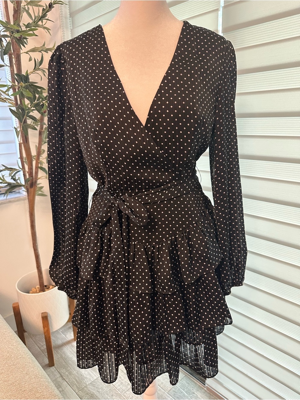 Storia Black and White Polka Dot Tiered Ruffle Mini Dress - Size M